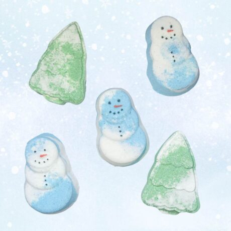 Liola Luxuries Snowy Tree and Snowman Bath Bombs