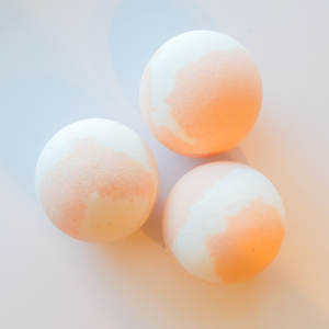 Liola Luxuries Just Peachy Bath Bomb