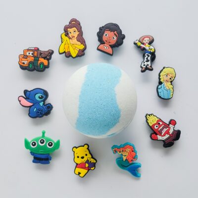 Liola Luxuries Toy Bath Bomb fairy tales shoe charms